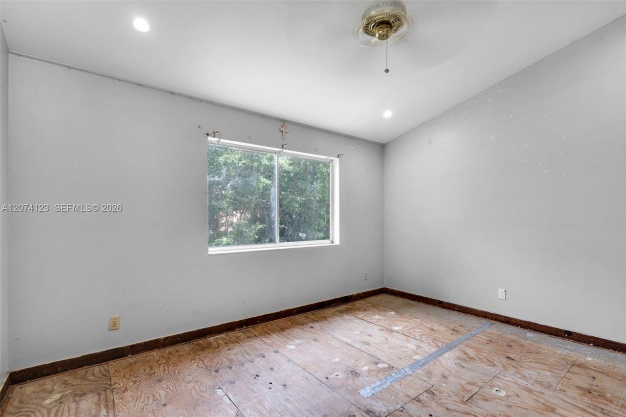 3711 Riverside Dr , Coral Springs, FL 33065 Photo