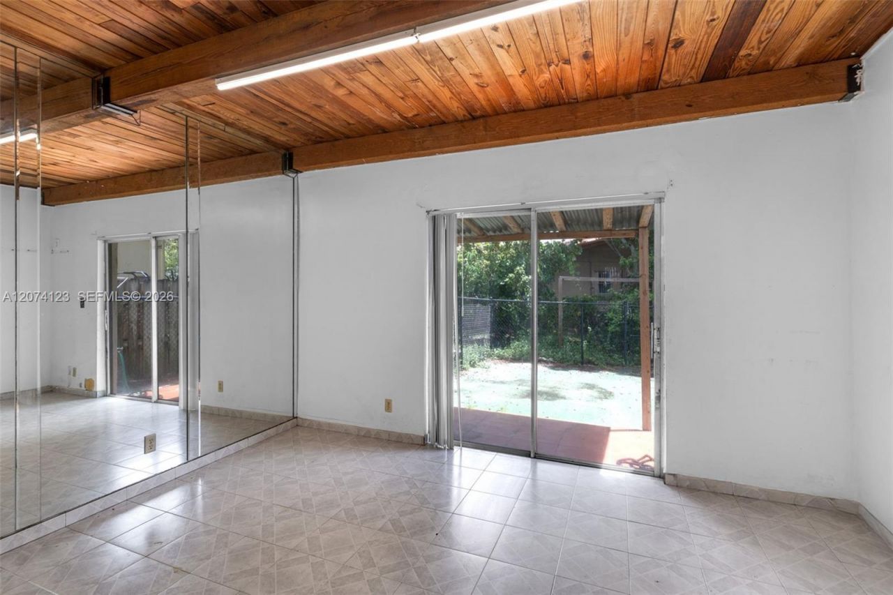 3711 Riverside Dr , Coral Springs, FL 33065 Photo