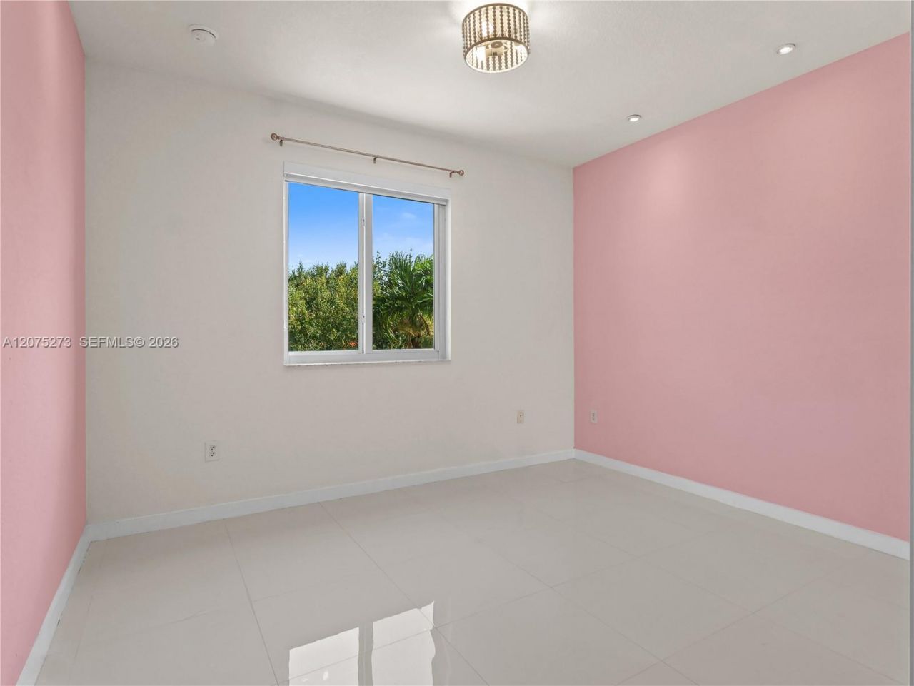 15392 SW 25th Ter , Miami, FL 33185 Photo