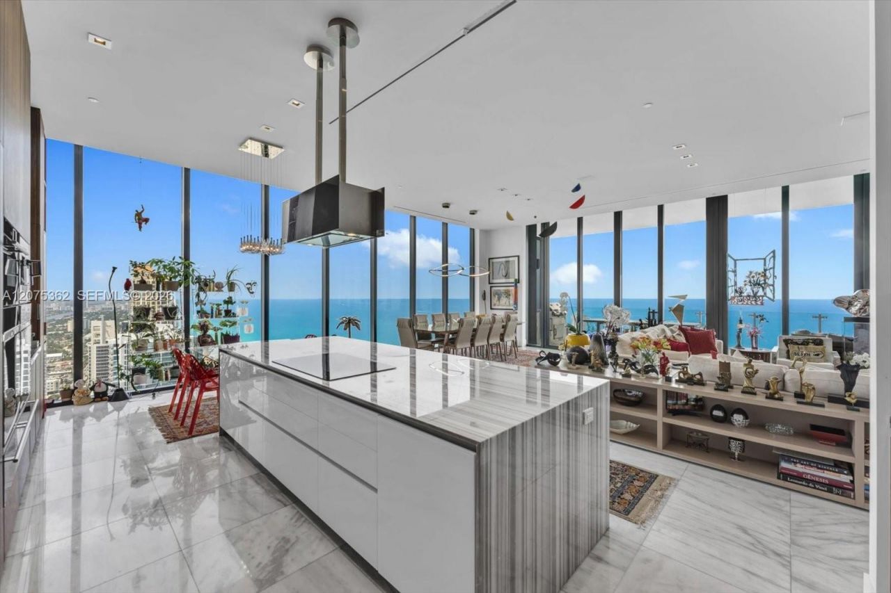 17141 Collins Ave , Unit 4201, Sunny Isles Beach, FL 33160 Photo