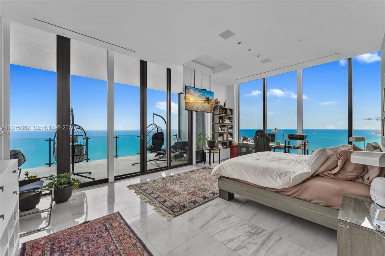 17141 Collins Ave , Unit 4201, Sunny Isles Beach, FL 33160 Photo