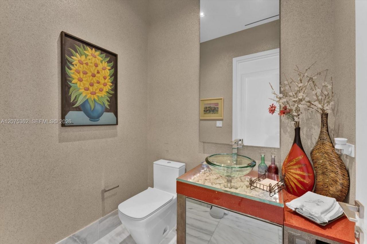 17141 Collins Ave , Unit 4201, Sunny Isles Beach, FL 33160 Photo