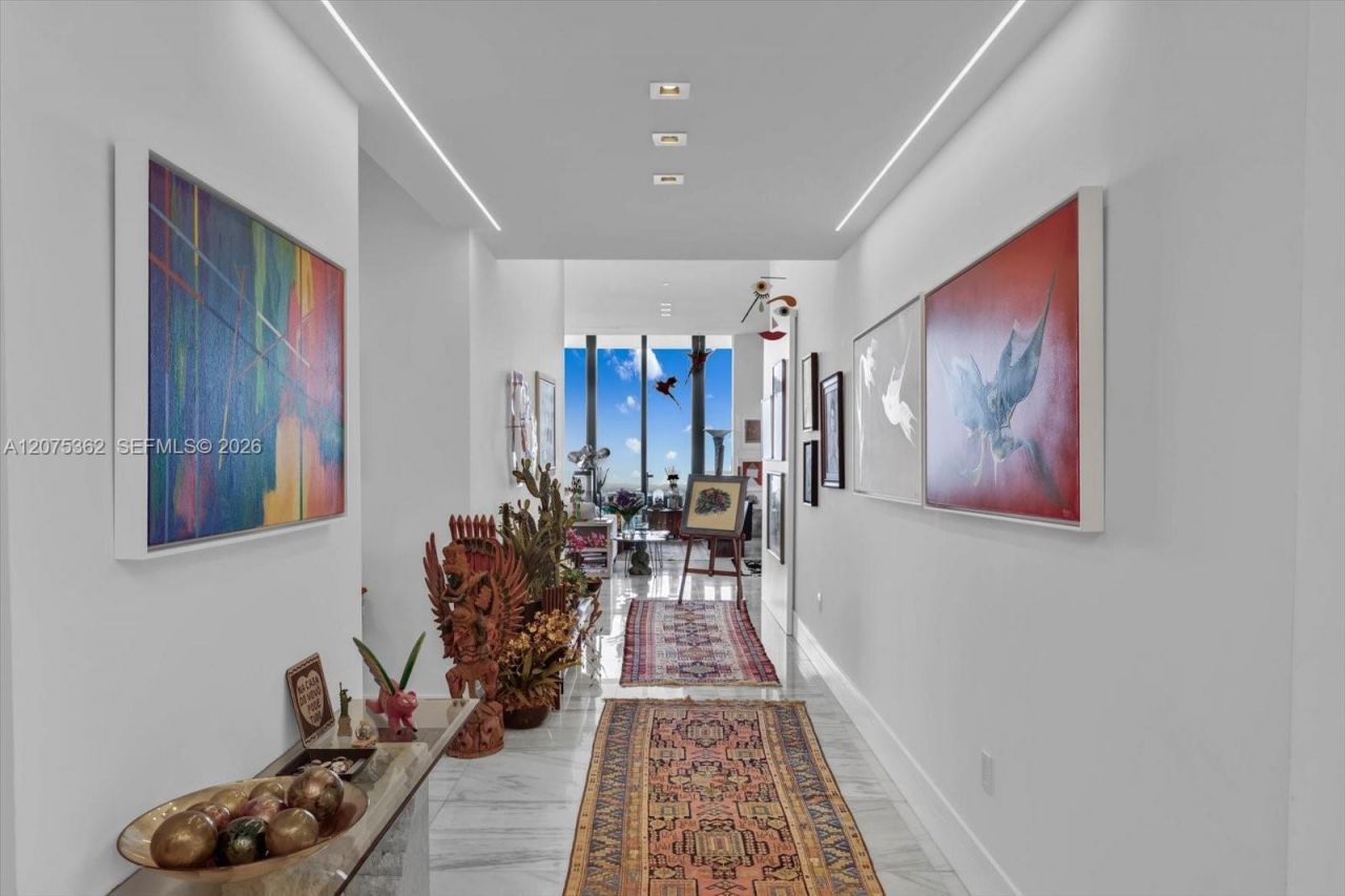 17141 Collins Ave , Unit 4201, Sunny Isles Beach, FL 33160 Photo