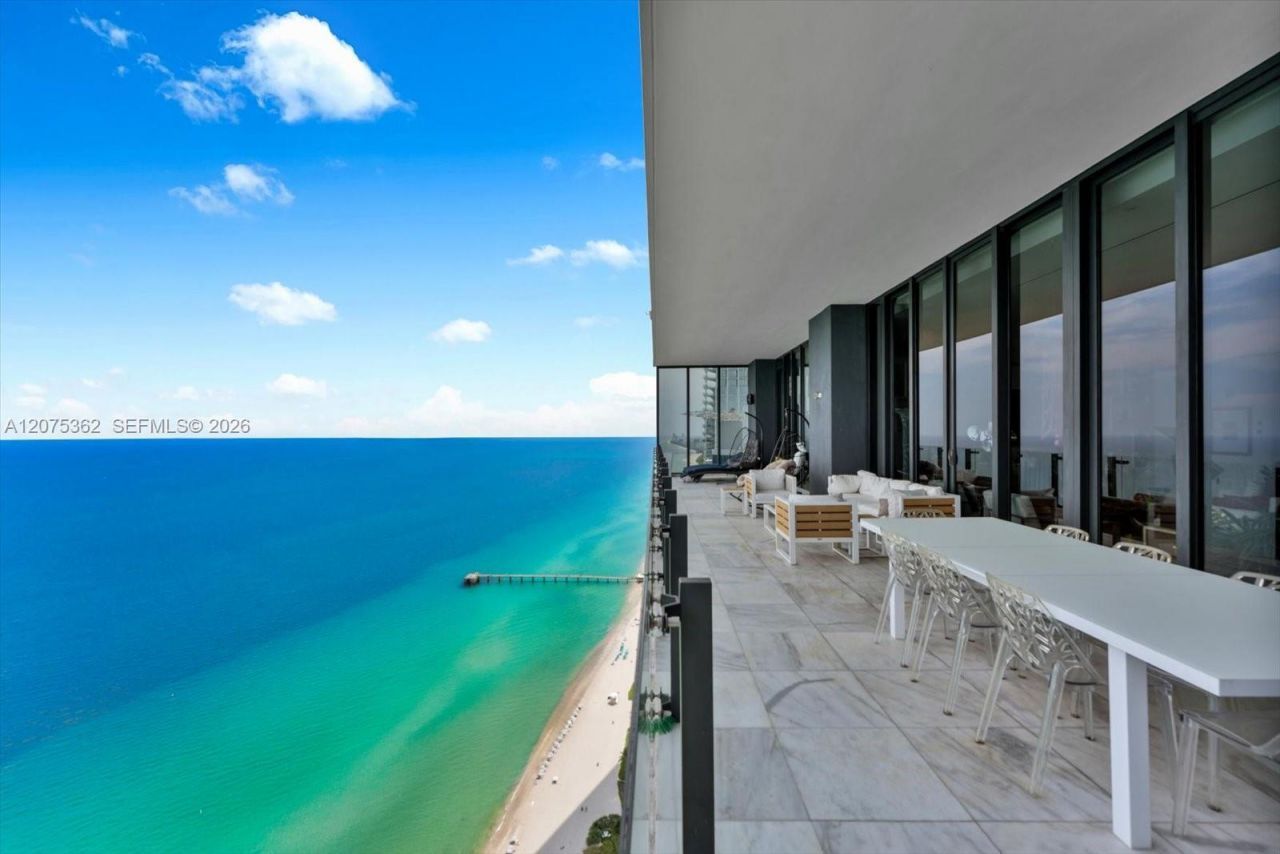 17141 Collins Ave , Unit 4201, Sunny Isles Beach, FL 33160 Photo