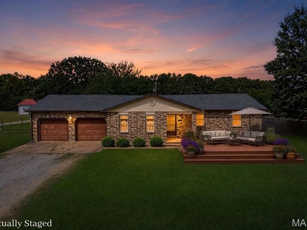 30301 Peach Blossom Lane , Lebanon, MO 65536
