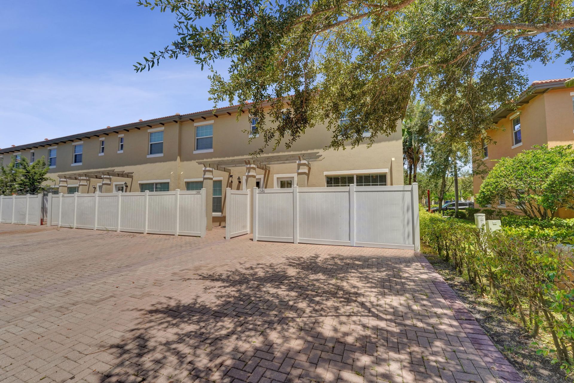 1326 SW 147th Terrace, Pembroke Pines, FL 33027 Photo