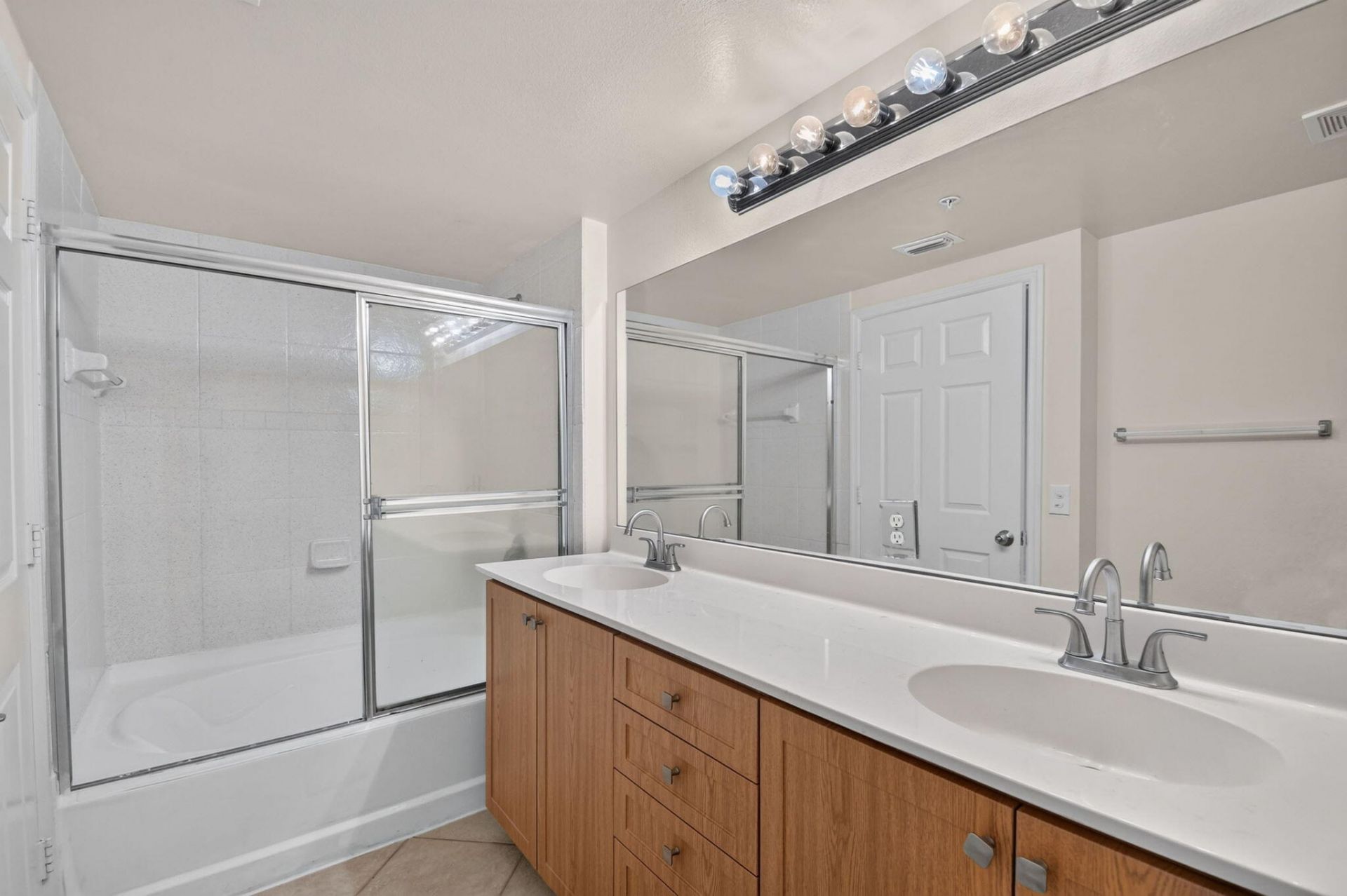 6370 Emerald Dunes Drive, Unit 203, West Palm Beach, FL 33411 Photo