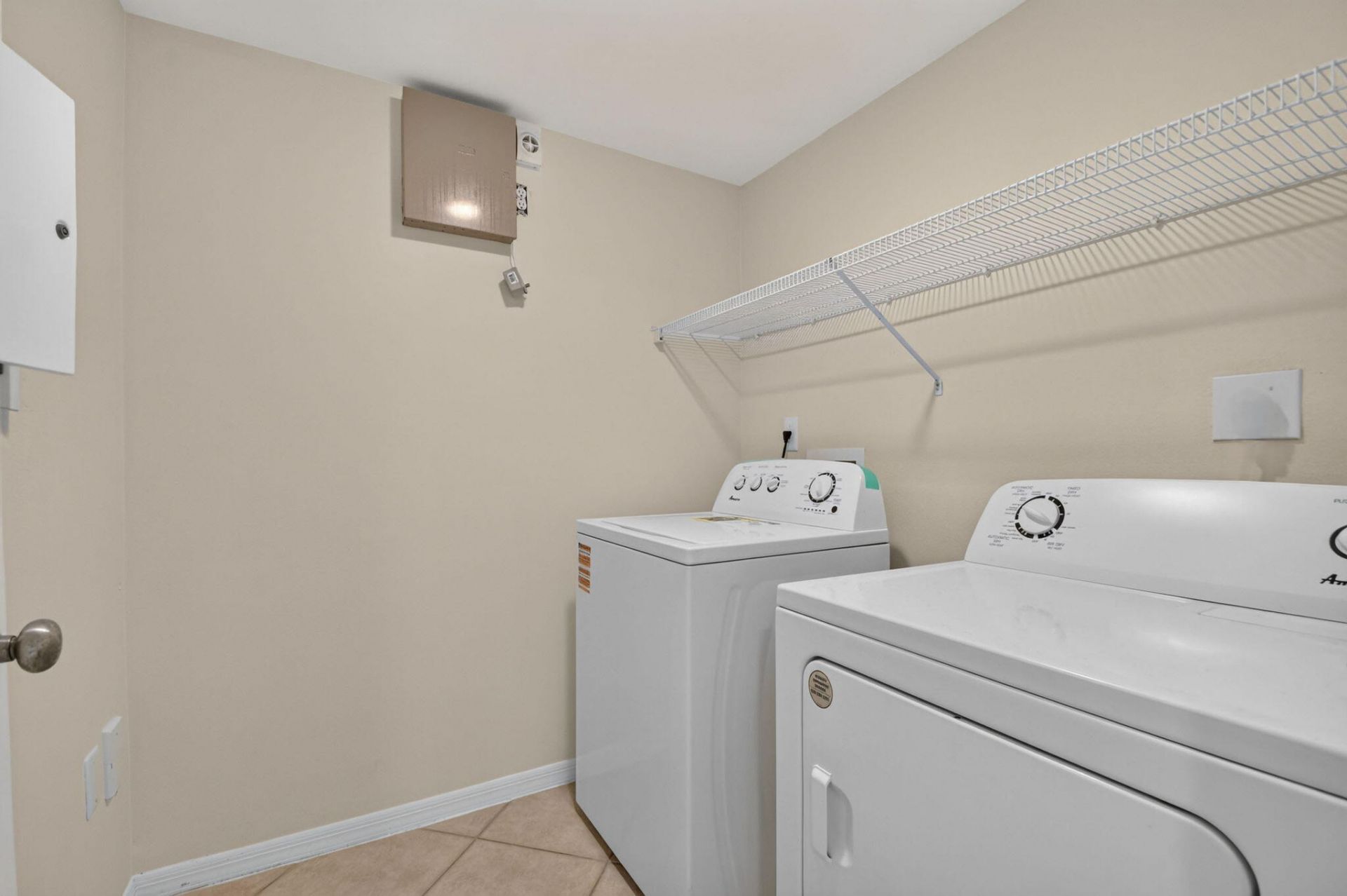 6370 Emerald Dunes Drive, Unit 203, West Palm Beach, FL 33411 Photo