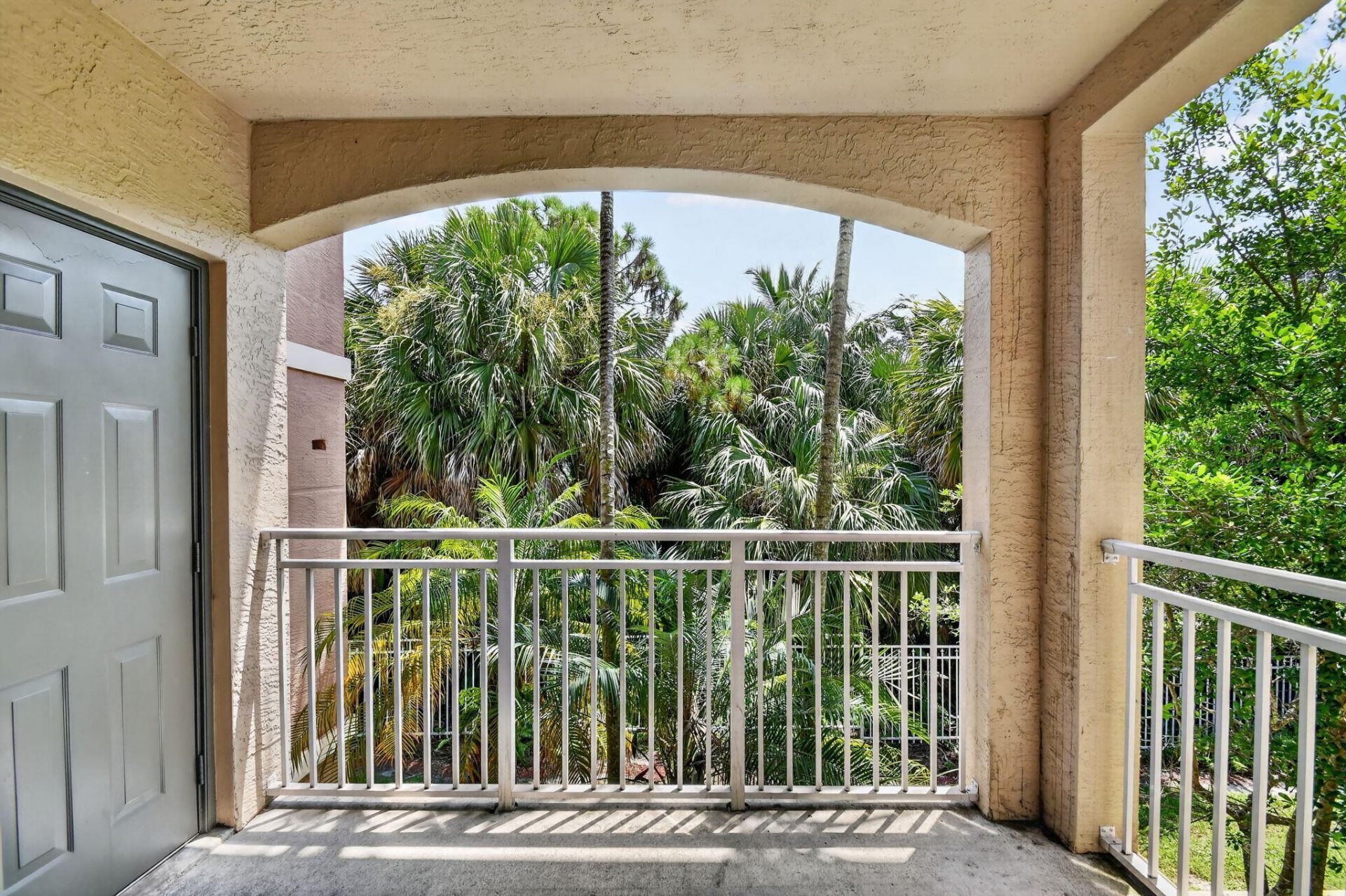 6370 Emerald Dunes Drive, Unit 203, West Palm Beach, FL 33411 Photo