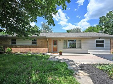 1102 Heatherstone Way, Miami Twp, OH 45150