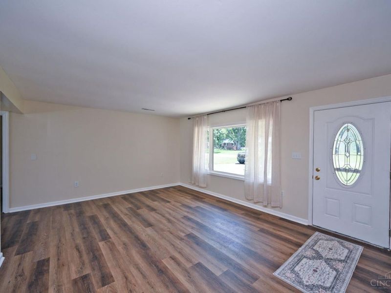 1102 Heatherstone Way, Miami Township, OH 45150 Photo 6