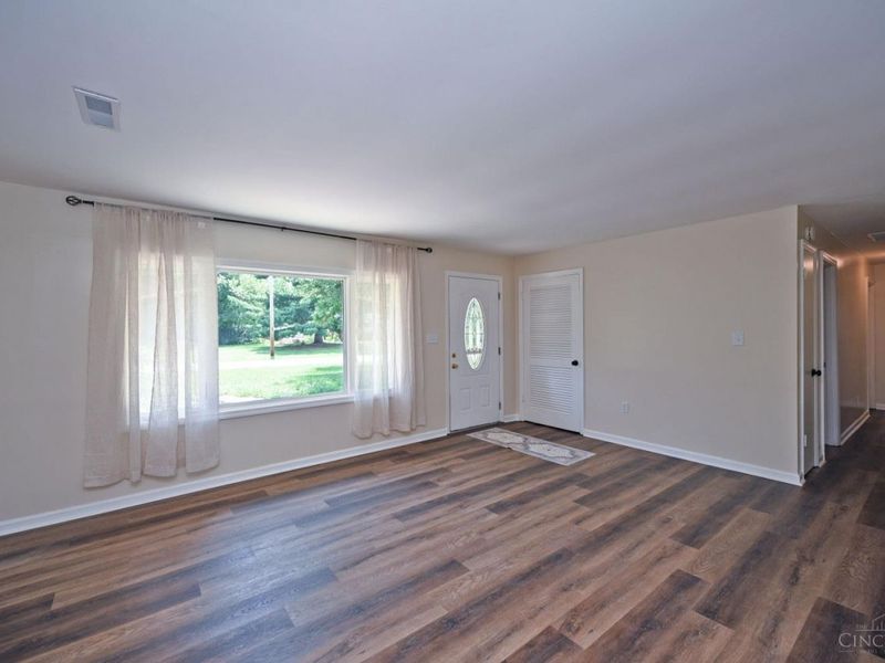 1102 Heatherstone Way, Miami Township, OH 45150 Photo 8