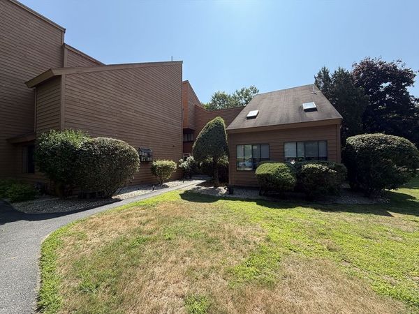 40 Danforth Ct, Unit 40, Haverhill, MA 01832