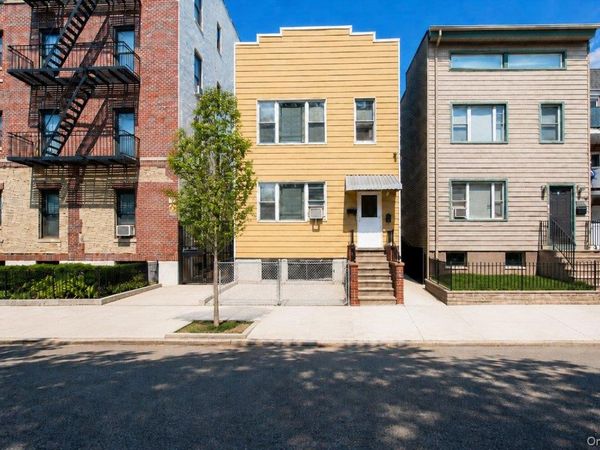 2909 23rd Road , Astoria, NY 11105