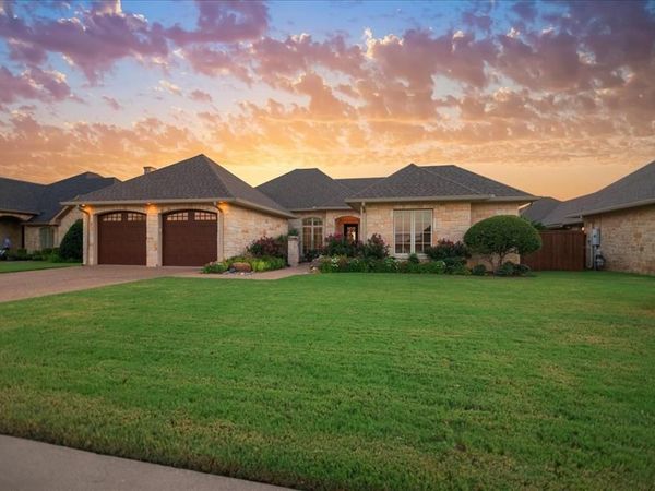 1608 Ridgewood Drive, Waco, TX 76710