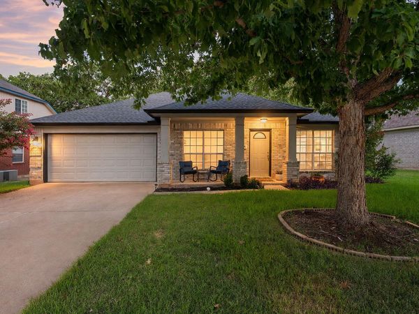 3936 Kristencreek LN, Round Rock, TX 78681