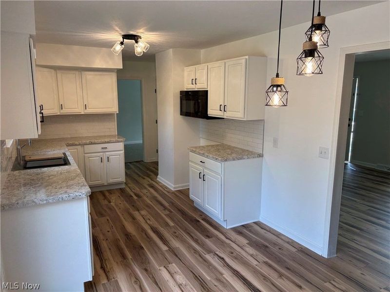 983 Jean Avenue , Akron, OH 44310 Photo 6