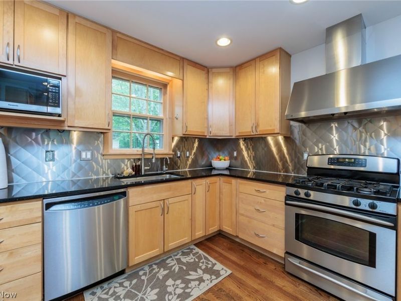 2643 Kerwick Road , University Heights, OH 44118 Photo 18