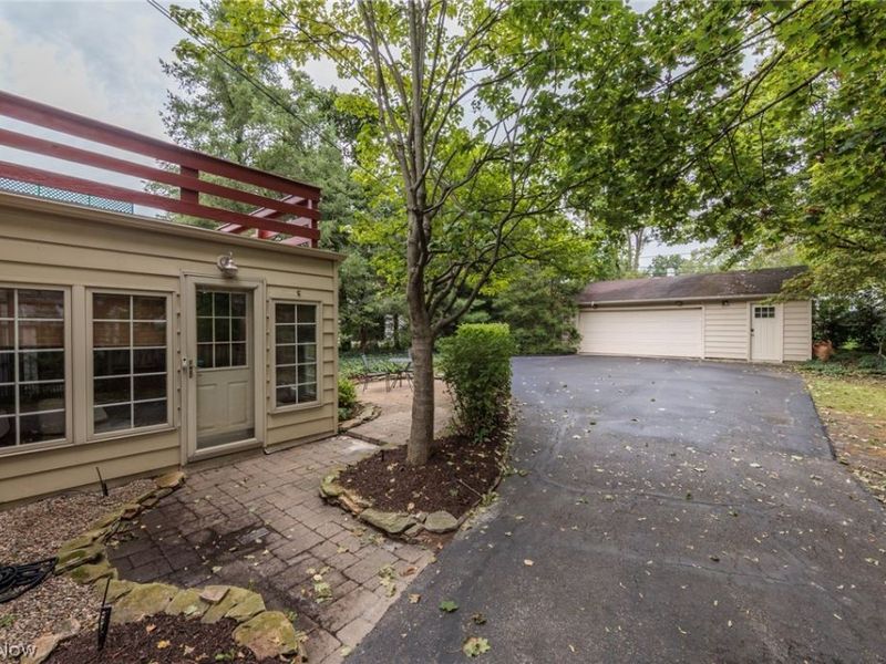 2643 Kerwick Road , University Heights, OH 44118 Photo 23