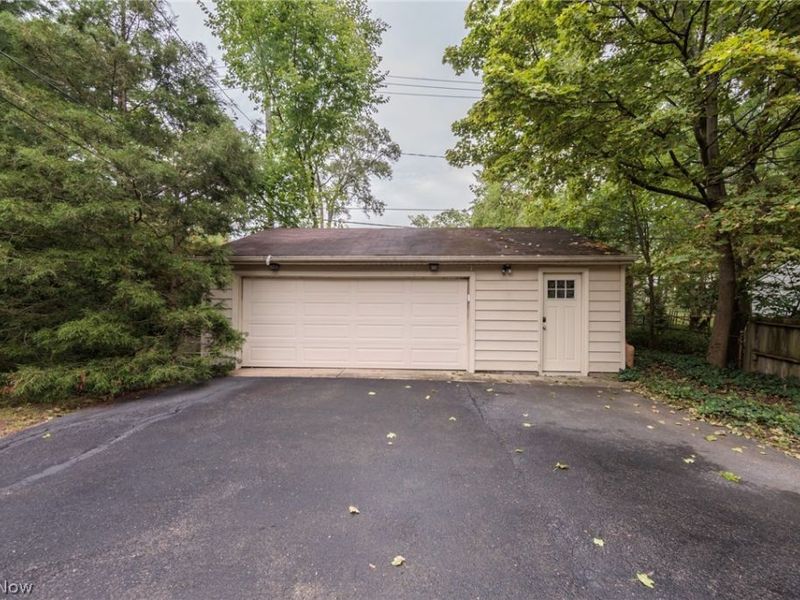2643 Kerwick Road , University Heights, OH 44118 Photo 24