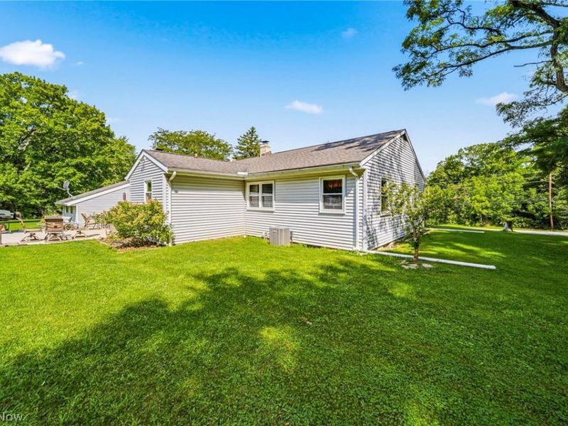 219 W Mennonite Road , Aurora, OH 44202 Photo 30