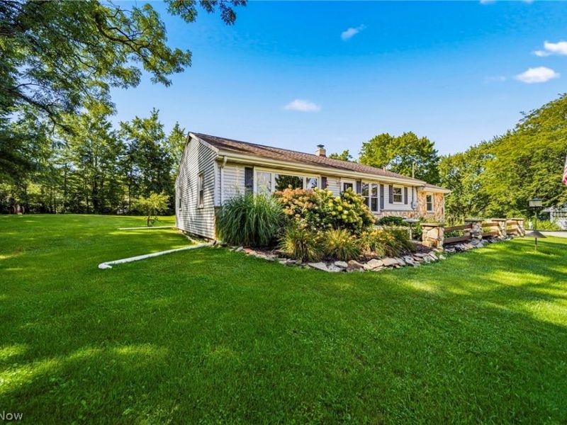 219 W Mennonite Road , Aurora, OH 44202 Photo 31