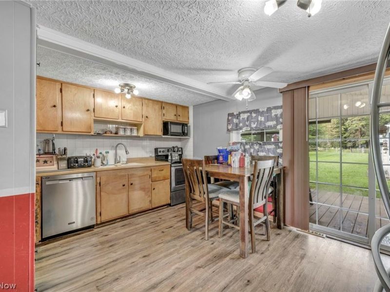 11690 Durkee Road , Grafton, OH 44044 Photo 13