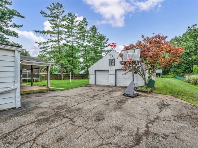 11690 Durkee Road , Grafton, OH 44044 Photo 6