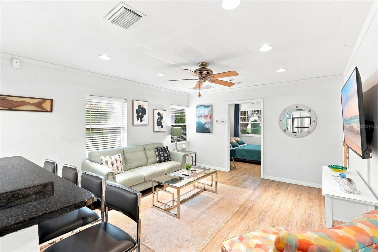 13123 4th Street E, Madeira Beach, FL 33708 Photo