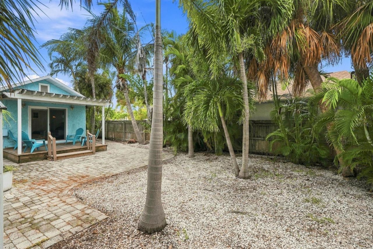 13123 4th Street E, Madeira Beach, FL 33708 Photo
