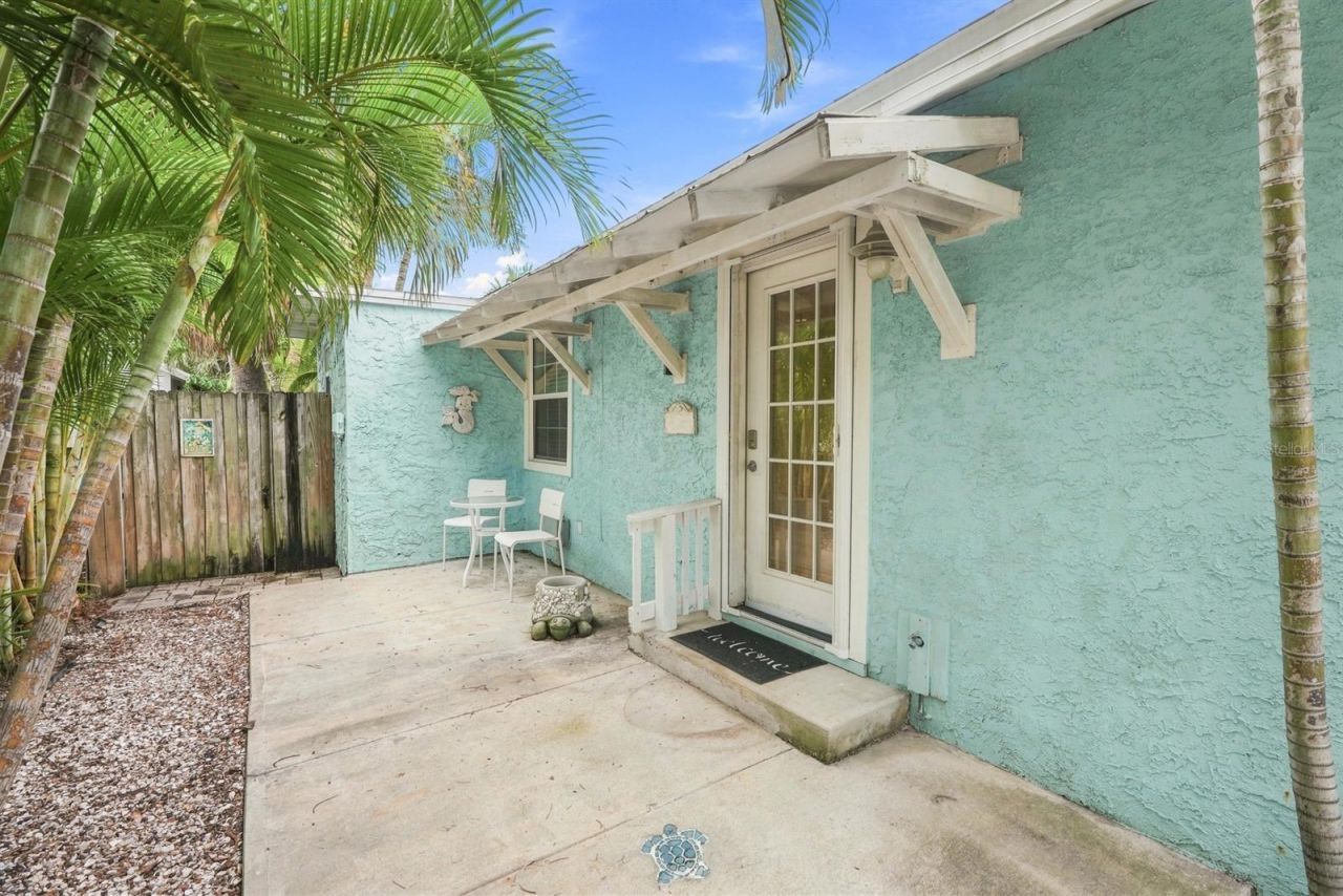 13123 4th Street E, Madeira Beach, FL 33708 Photo