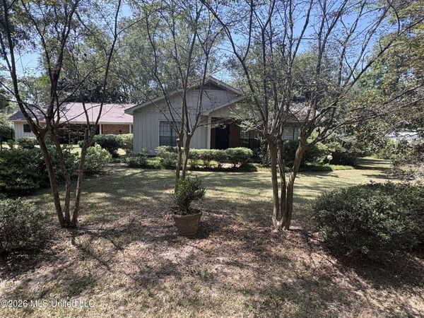 731 Academy Drive, Benton, MS 39039