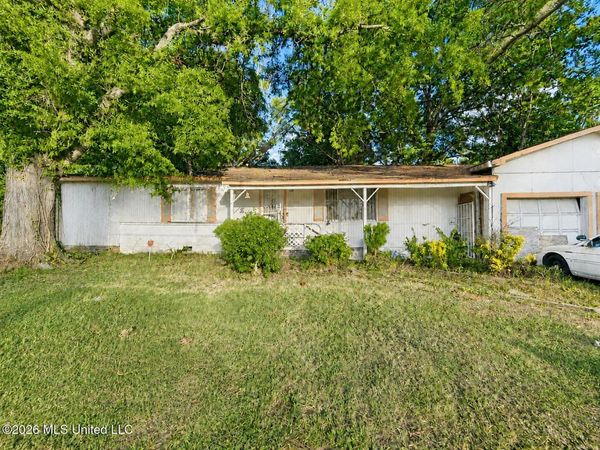 5945 N State Street, Jackson, MS 39213