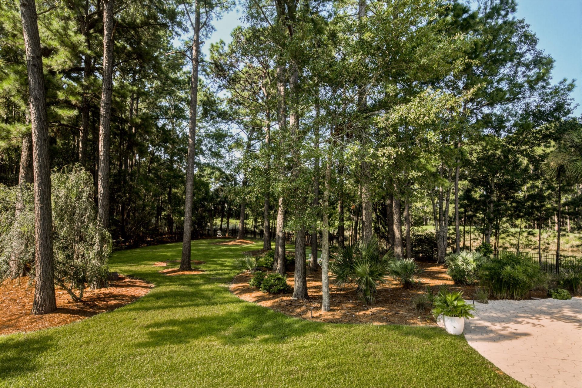 1428 Oakhurst Drive Photo 40