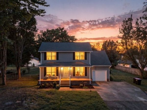 3043 Easy Goer Ln , Greenbrier, TN 37073