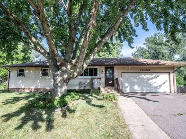 16499 Foliage Avenue W, Rosemount, MN 55068
