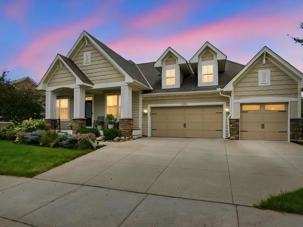 16588 E Lake Drive , Lakeville, MN 55044