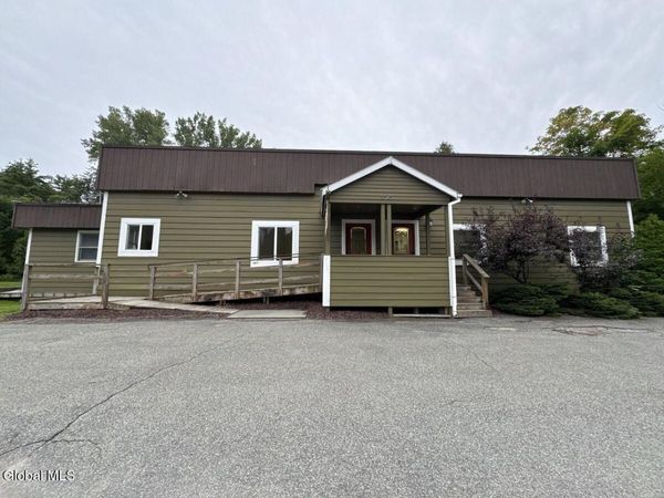 3673 Essex Road, Willsboro, NY 12996