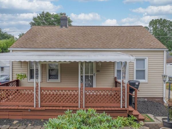 841 Caddo Avenue , Akron, OH 44305