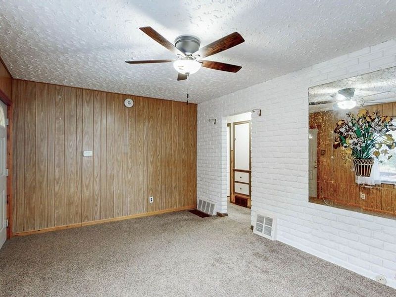841 Caddo Avenue , Akron, OH 44305 Photo 6