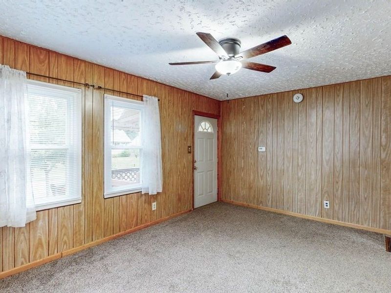 841 Caddo Avenue , Akron, OH 44305 Photo 7