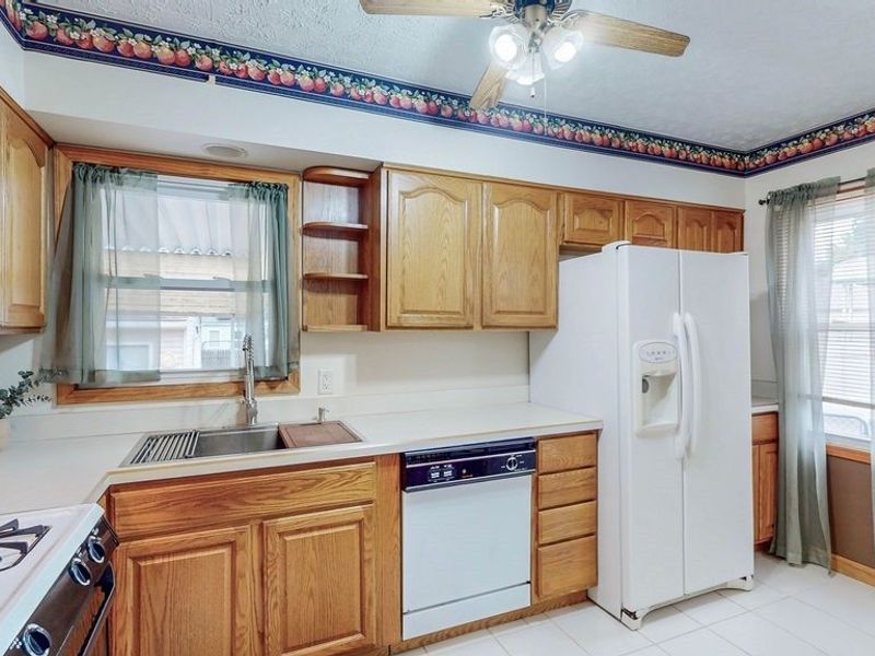 841 Caddo Avenue , Akron, OH 44305 Photo 9