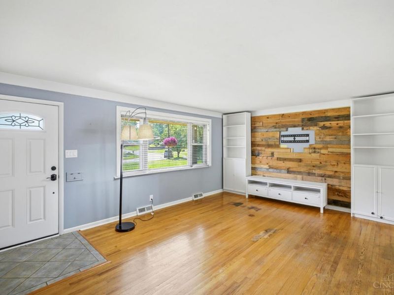 3641 Gailynn Drive, Cincinnati, OH 45211 Photo 6