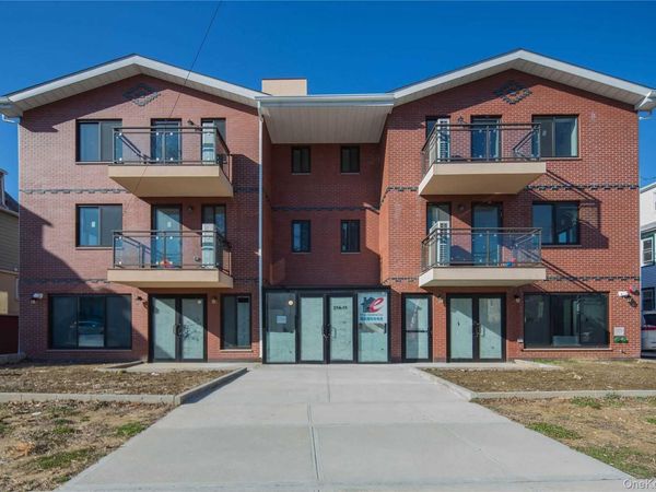 214-11 35th Avenue , Unit C3, Bayside, NY 11361