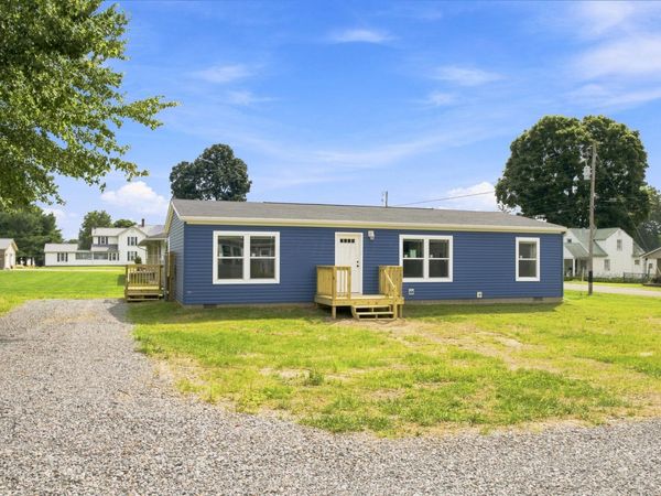 18428 Laurel Street , Laurelville, OH 43135