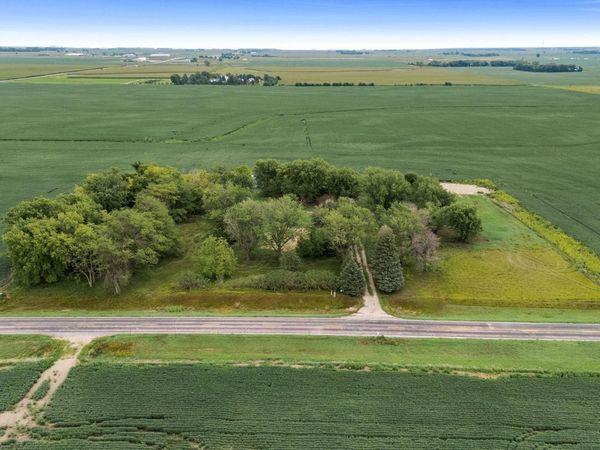 28224 469th Ave, Lennox, SD 57039