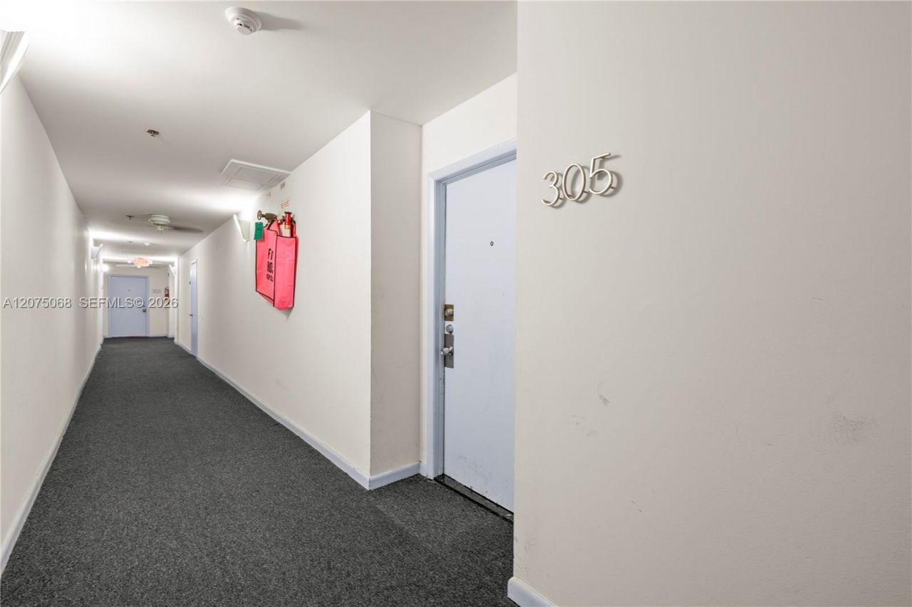802 Euclid Ave , Unit 305, Miami Beach, FL 33139 Photo