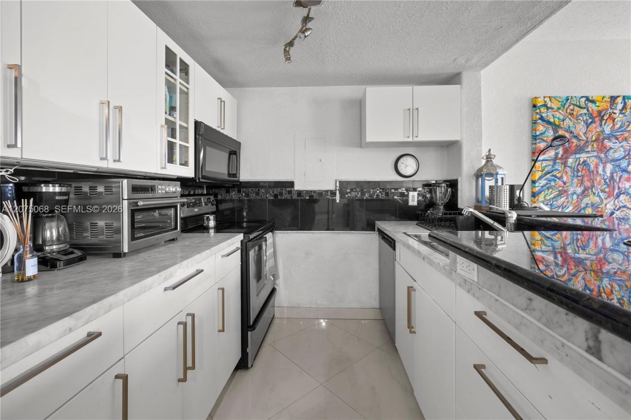 802 Euclid Ave , Unit 305, Miami Beach, FL 33139 Photo