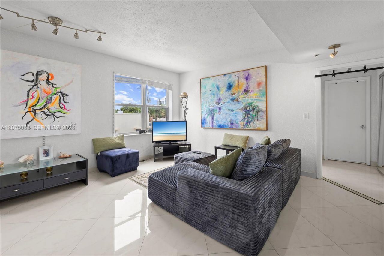 802 Euclid Ave , Unit 305, Miami Beach, FL 33139 Photo