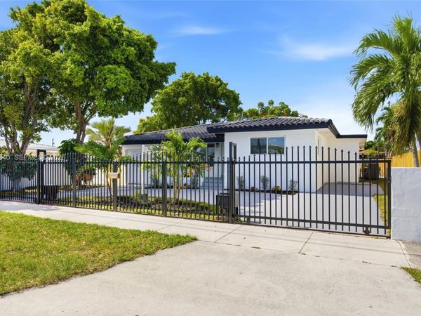 275 W 13th St , Hialeah, FL 33010